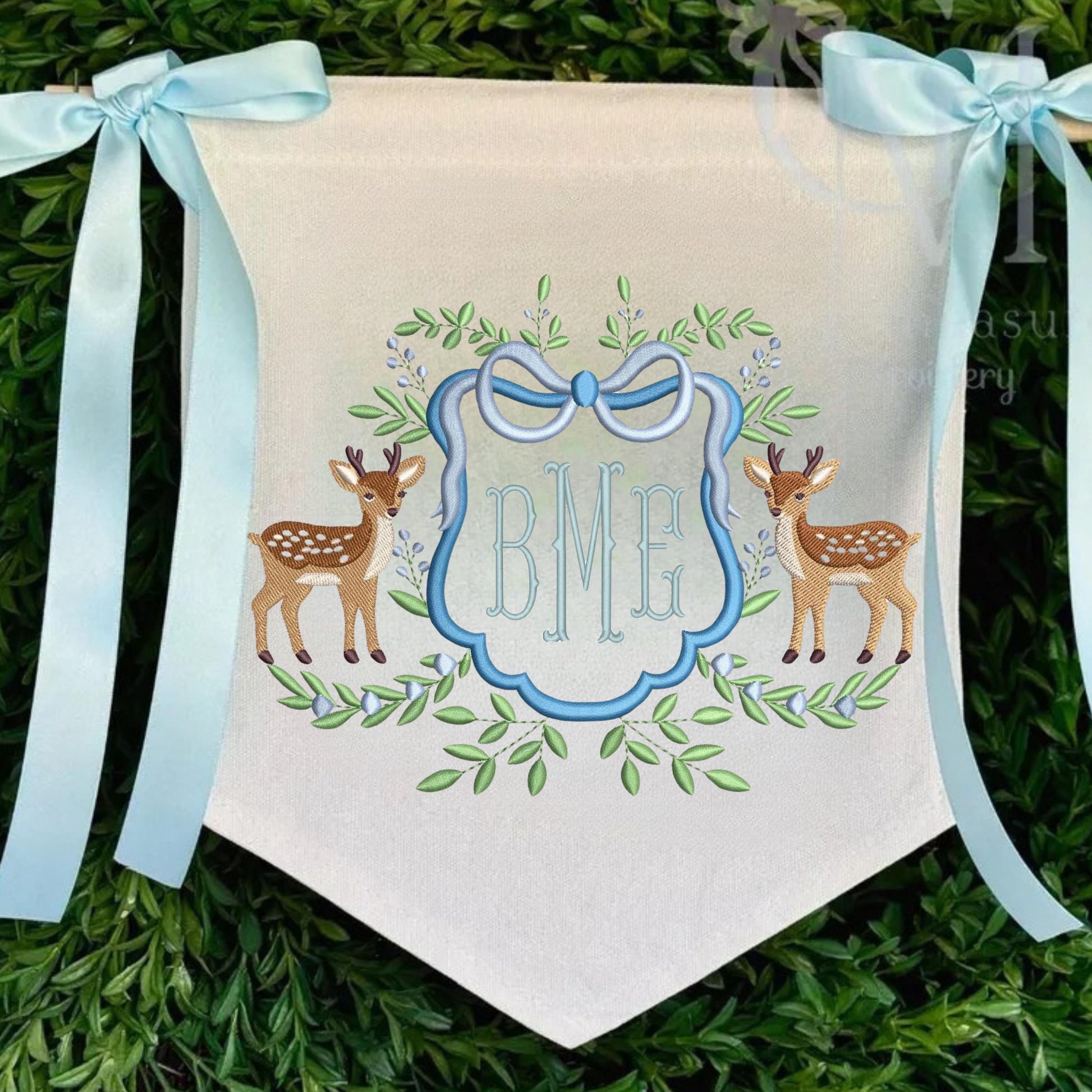 Deer Embroidered Baby Banner, Birth Announcement, Hospital Door Sign, Baby Gift image 0